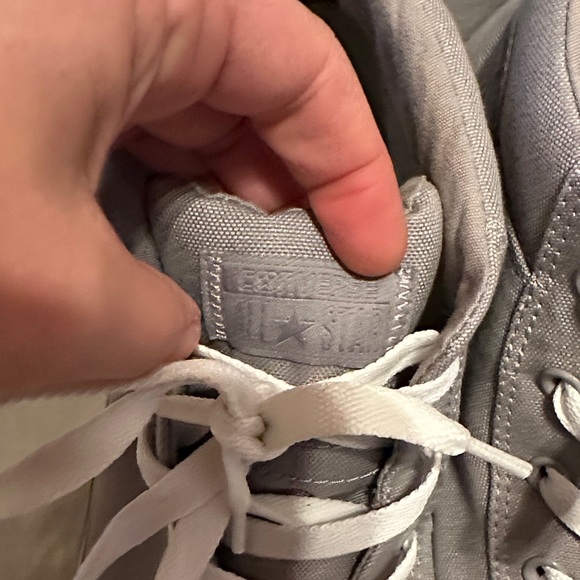 Like New! Gray High-Top Men's Converse Sneakers - Picture 3 of 8